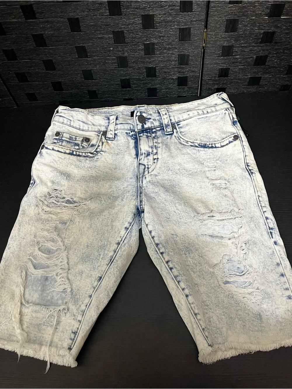 True Religion Ricky Distressed Relaxed Straight Blue Denim Shorts Men’s Size 30